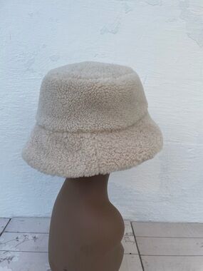 Zara Cream Sherpa Bucket Hat